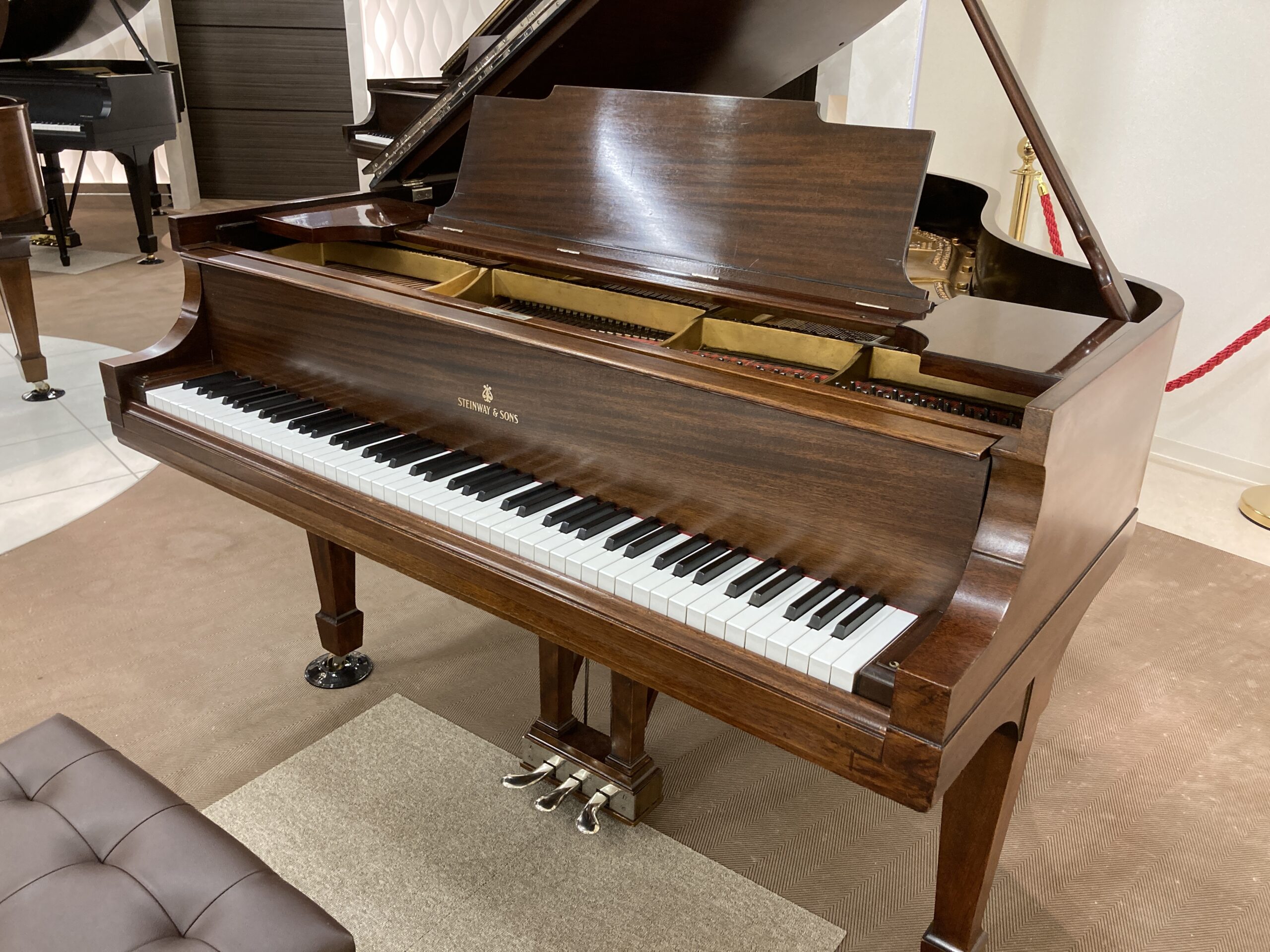 Steinway&Sons（スタインウェイ&サンズ）M-170 NY製 | GRAND LUXURY SOUND